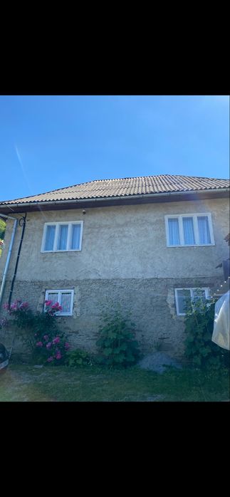 Casă de vanzare in Leșu