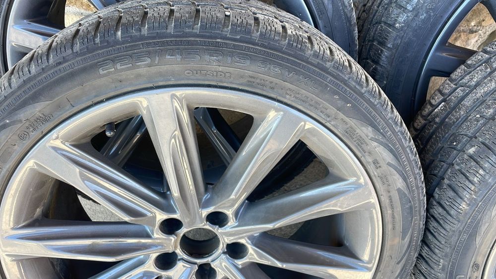 Vand jante R 19 in stare buna