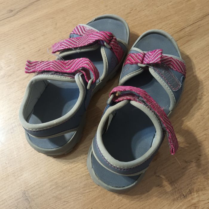Sandale Quechua Decathlon 32-33