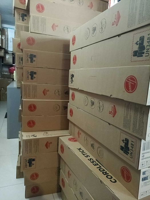 Вертикална Прахосмукачка HOOVER HF920H 011 22V с 2 батерии 60мин;350W