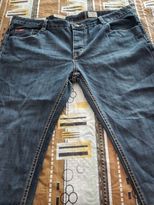 Маркови  мъжки  дънки