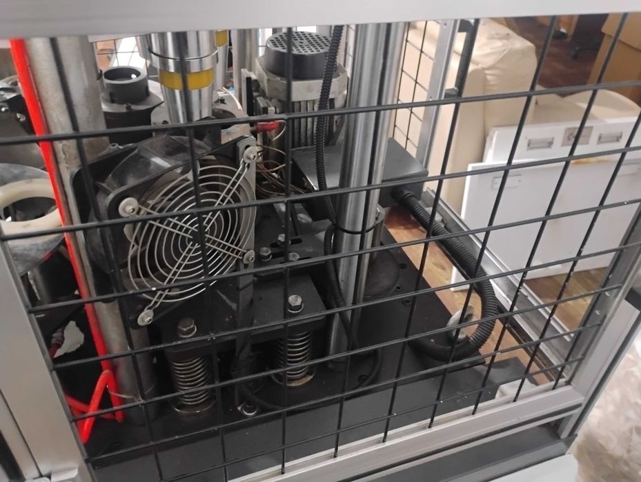 Машина за картонени чаши 2021г 7оз