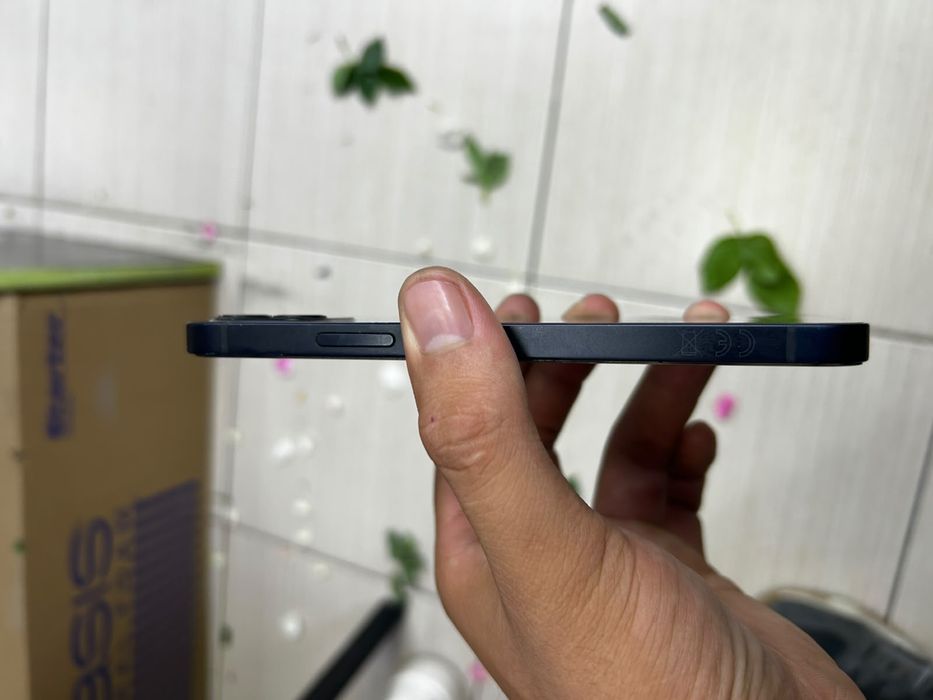 Iphone 12 128gb в хорошем состояний