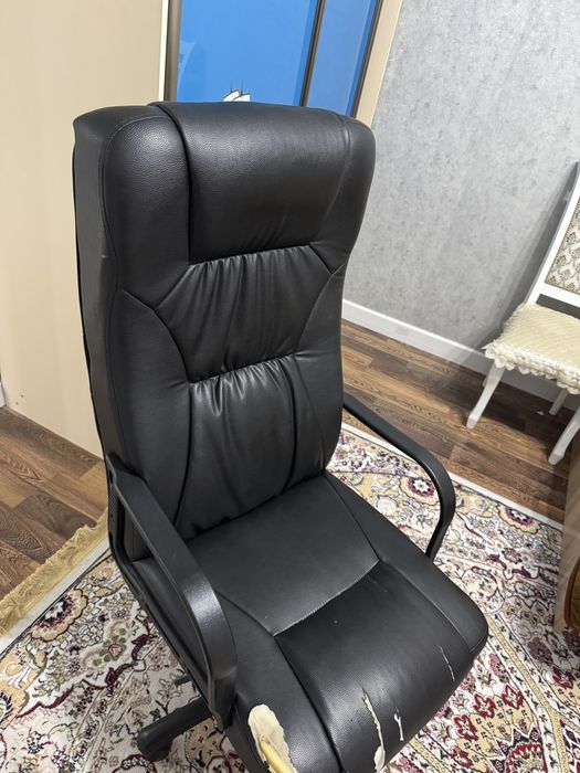 Кресло кожанная