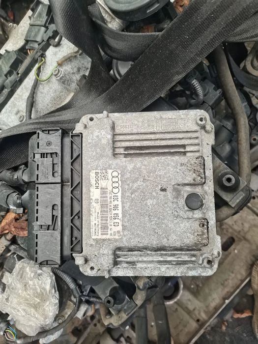 ECU Calculator motor Audi A3 1.6 03C906056ED 0261S02379 MED9.5.10 BLF H09