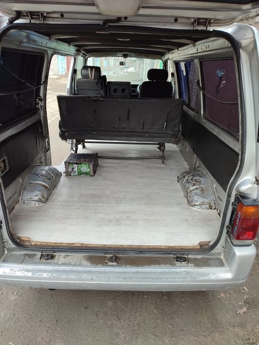 Ниссан Ванетте 2л