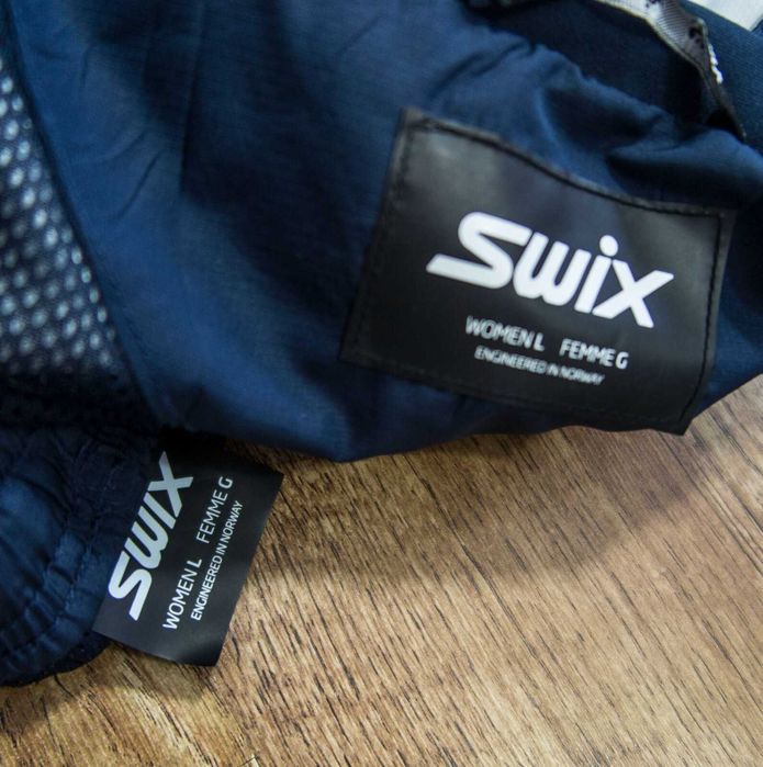 SWIX Оригинален дамски екип / сет размер L