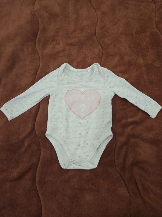 Бебешко боди Guess