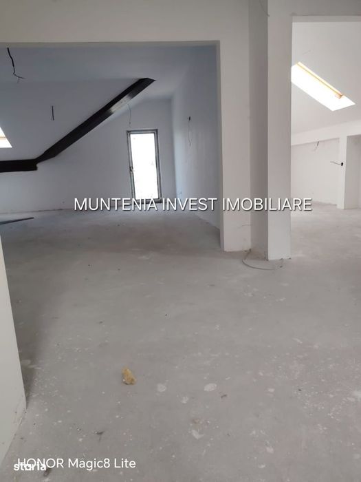 Oportunitate! Casă spațioasă, zona centrală - Pitești