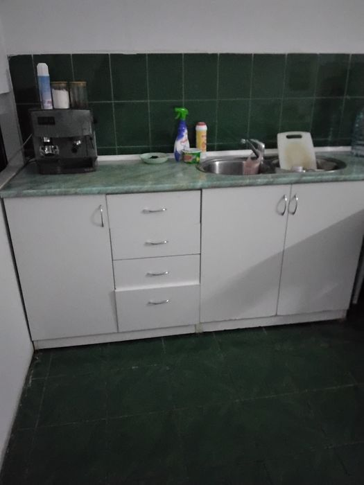 Mobilă de bucătărie