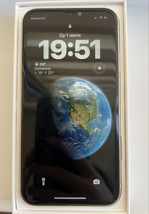 Продам iPhone 11