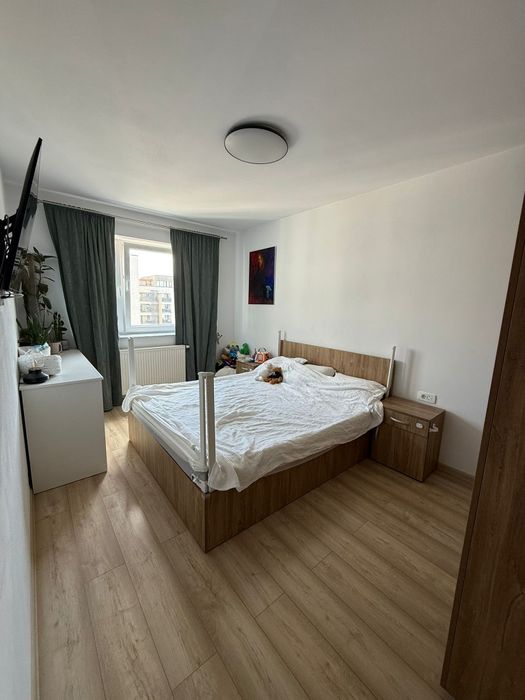 Apartament decomandat Coresi
