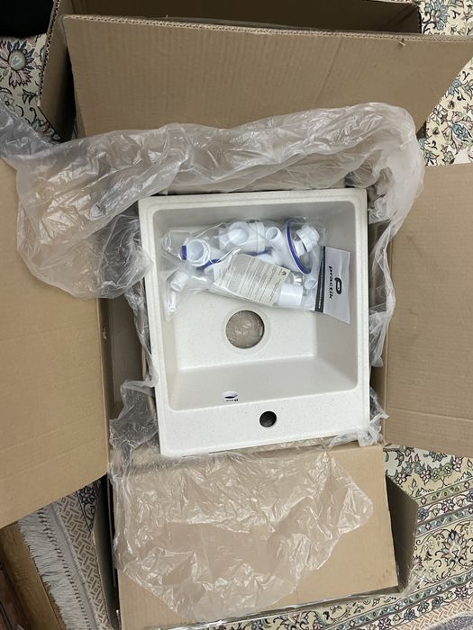 кухонная мойка белый