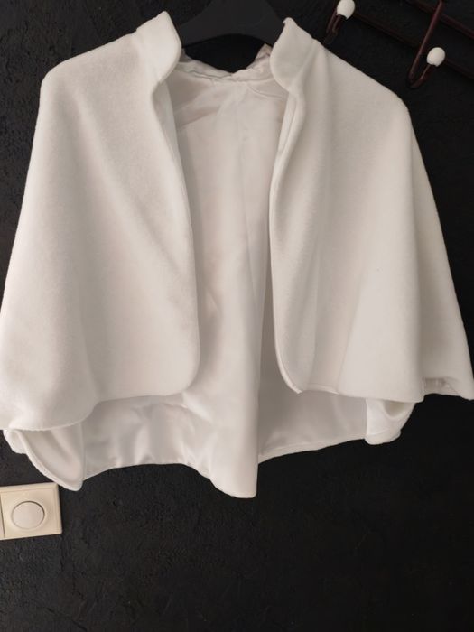 ВСИЧКО за  50 € Сватбена рокля, с бяло палте, чанта, воал, ръкавици, о