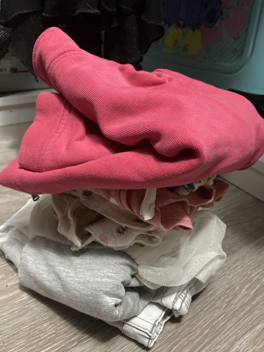 Отдам вещи для девочки 9-12 мес