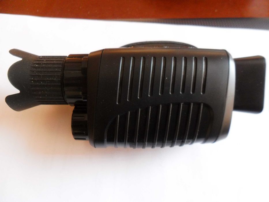 Нощно виждане Монокуляр