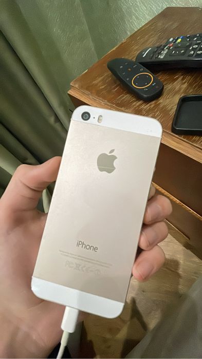 Продам iphone 5s