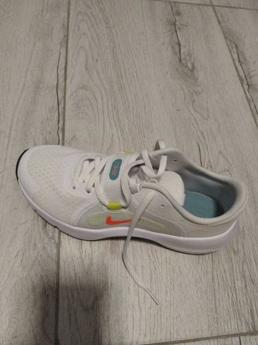 Спортни обувки Nike 38