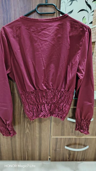 Top burgundi mărimea S-M