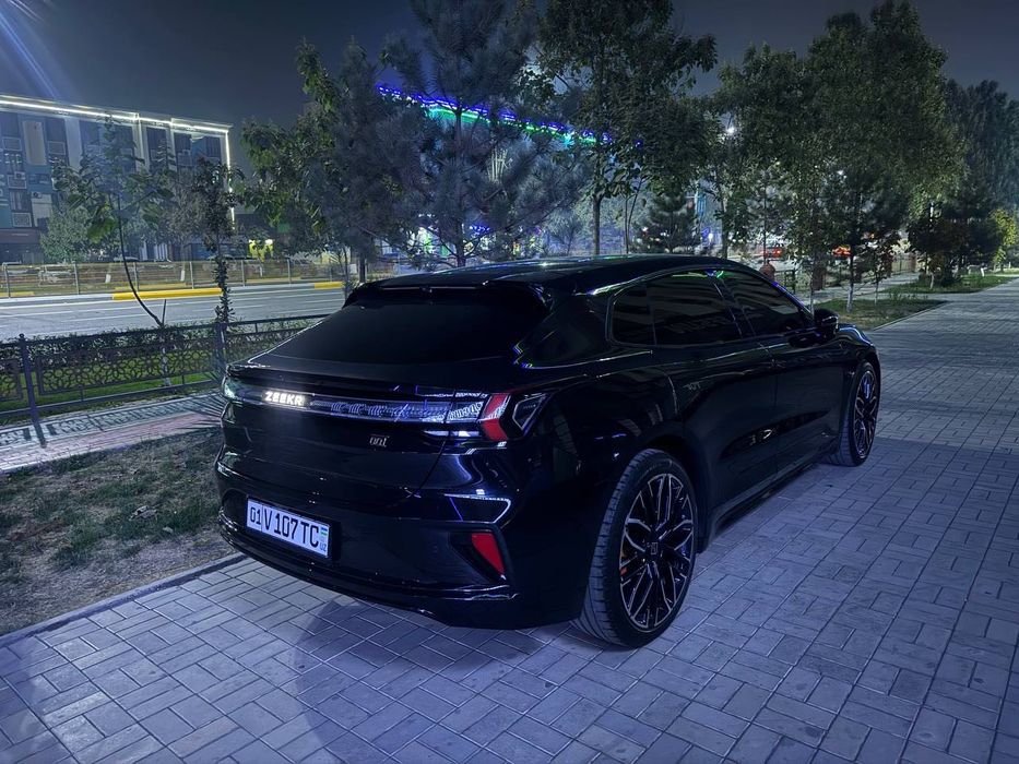 Zeekr 001 Z Sport Restayling 2024 Full