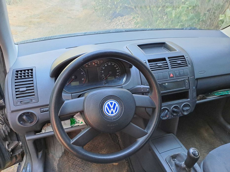 VOLKSWAGEN Polo 2003 — imagine 3