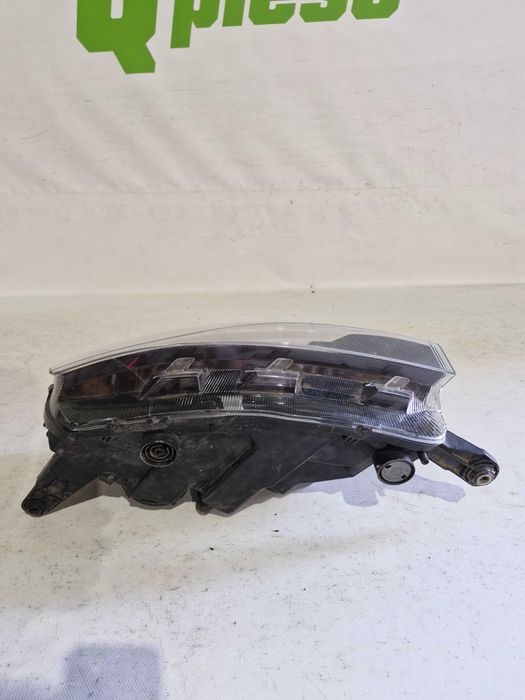 Far Dreapta  Skoda Rapid 2012 - 2017 cod origine  5JB941016