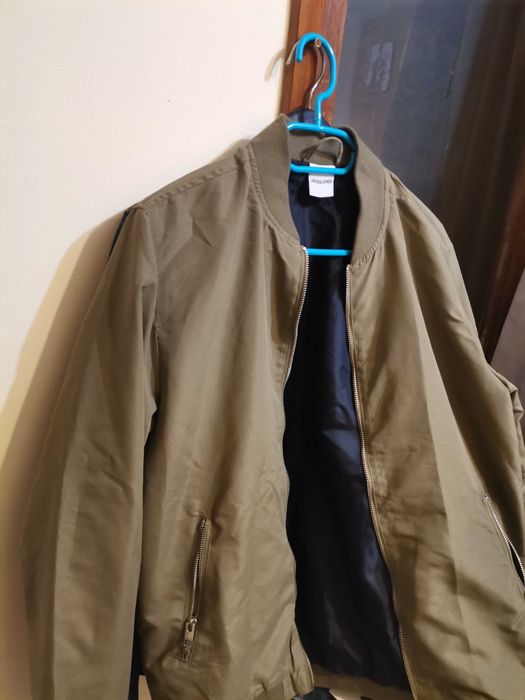 НОВО Jack & Jones - Яке бомбър с джобове с цип