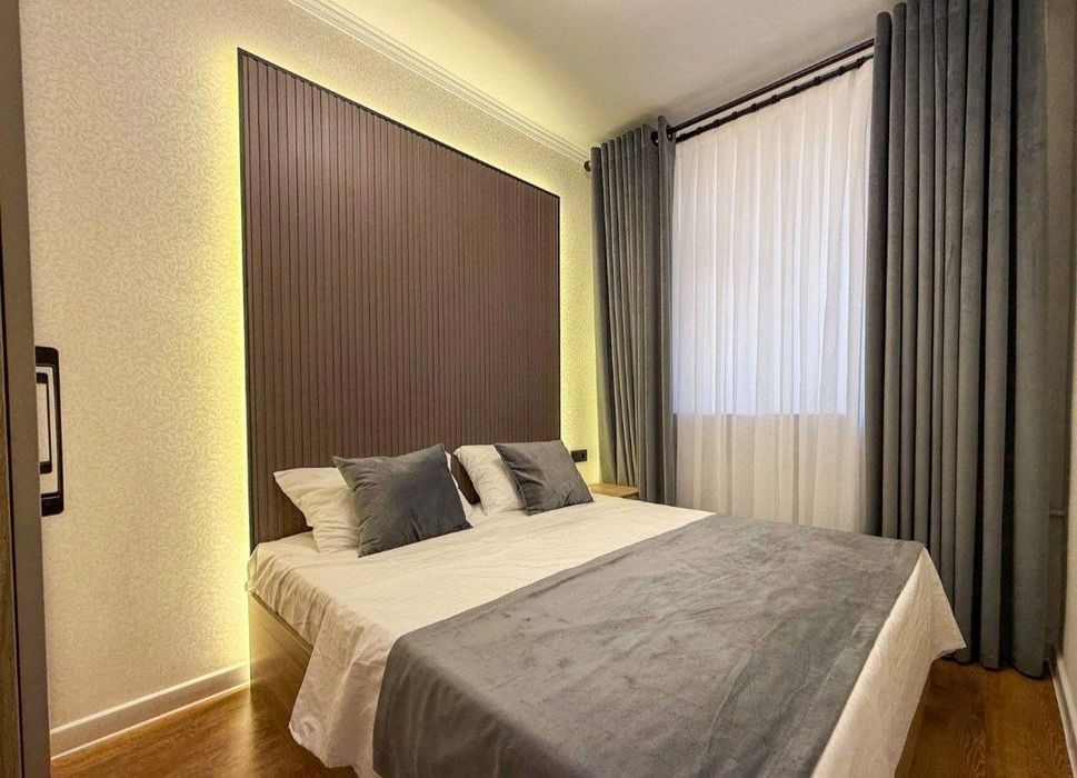 Продаётся 1ком  Новомосковская 30м2