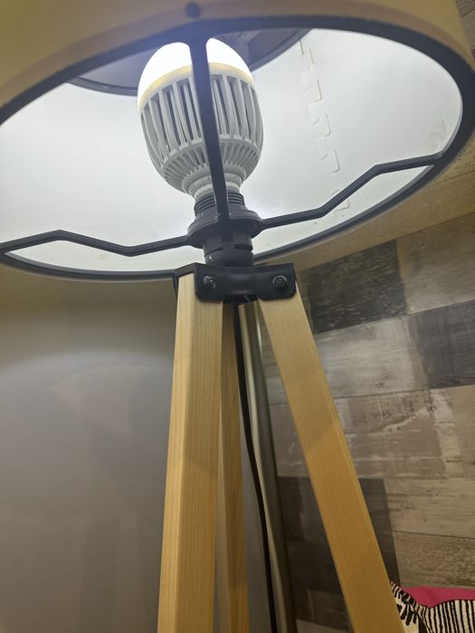 Продавам АРТ осветление-полилей,нощна лампа и осветление за спалня