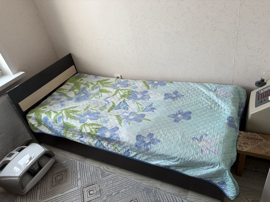 Срочно продам кровать