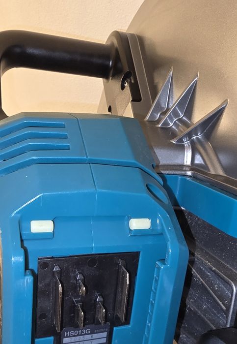 Makita HS013G circular 40V 2025