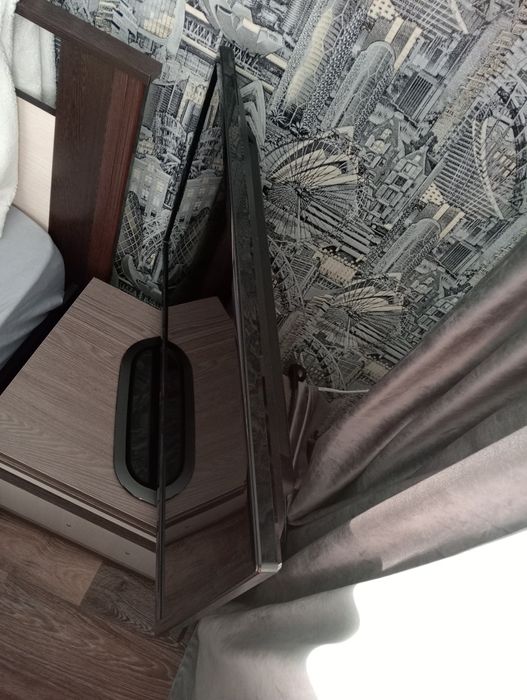 Продам телевизор