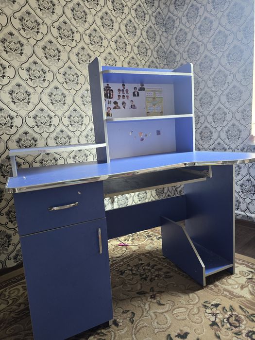 Продам письменный стол