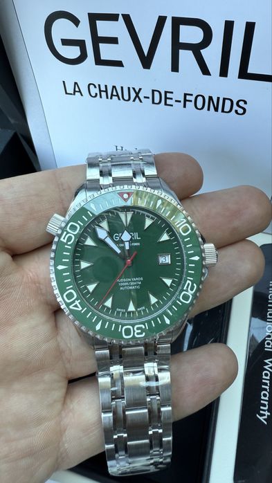 Швейцарски автоматичен часовник Gevril 300м
