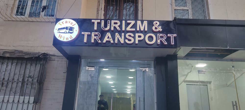 Tashqi reklama Yonadigan harf banner tablichka