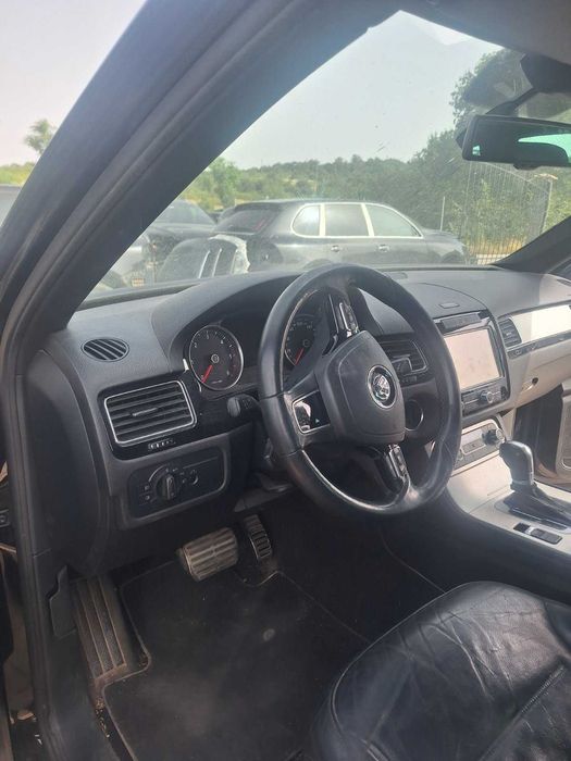 Vw Touareg 3.0 TDI ,240 к.с. , 60 броя на части