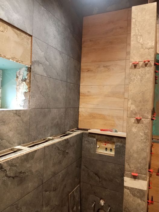 Кафельщик - ремонтник. Работы под ключ.