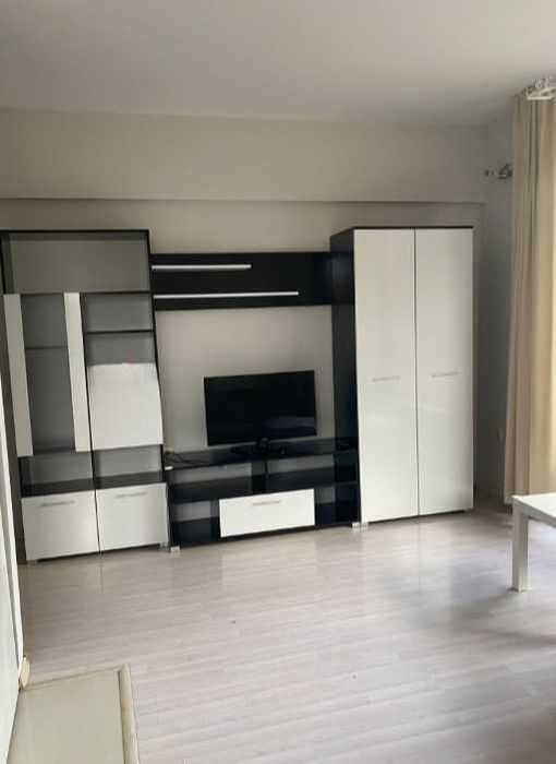 Дава се под наем Тристаен апартамент в София, Център - 98 кв.м за 1100 € - Снимка #1