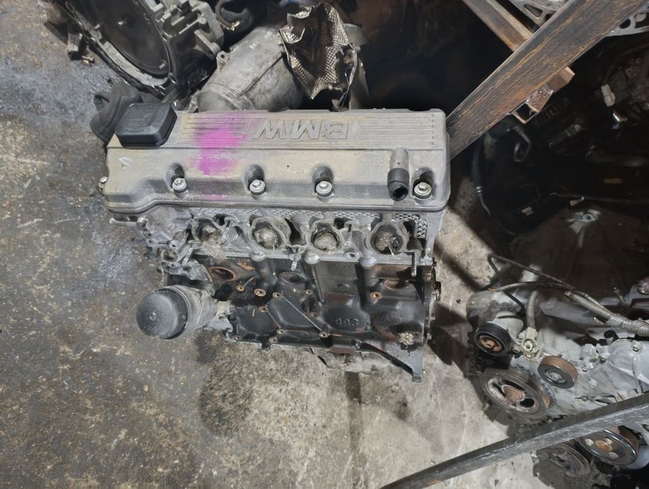 Двигатель на BMW E46 M43 1.8л из Германии