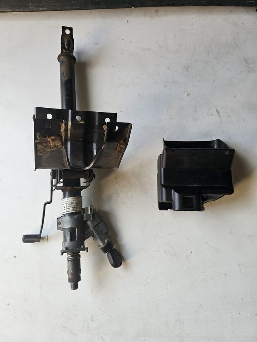 coloana directie reglabila originala volkswagen golf 2 / jetta 2 

se