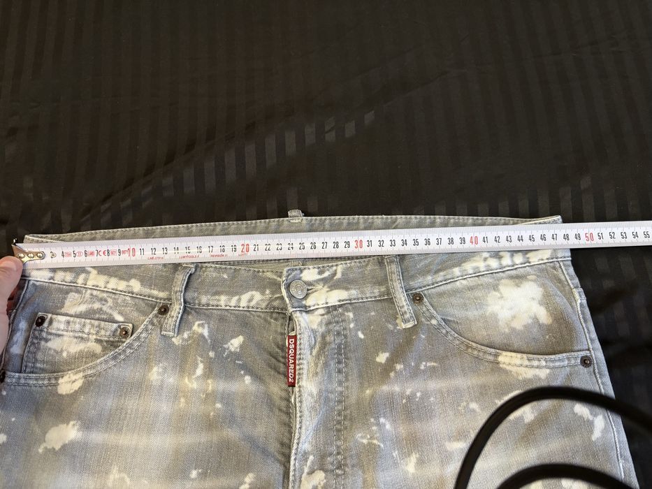 Blugi Dsquared2 marimea 52