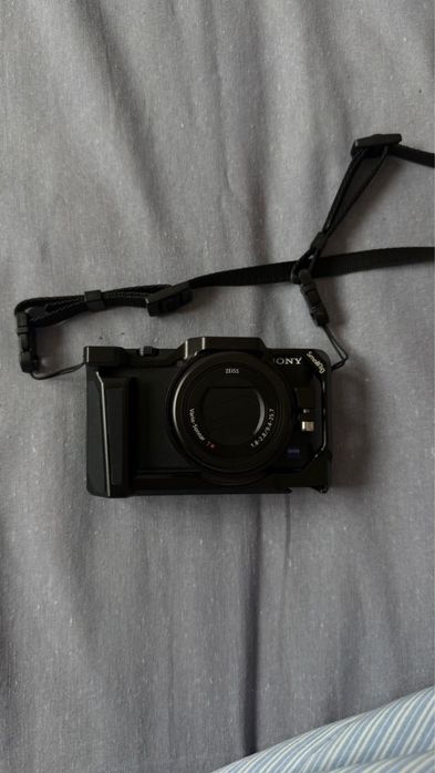 продам Sony ZV-1