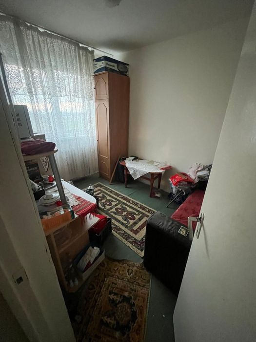 Apartament 3 camere decomandat etaj 4/4, zona vest, bloc fara risc seismic