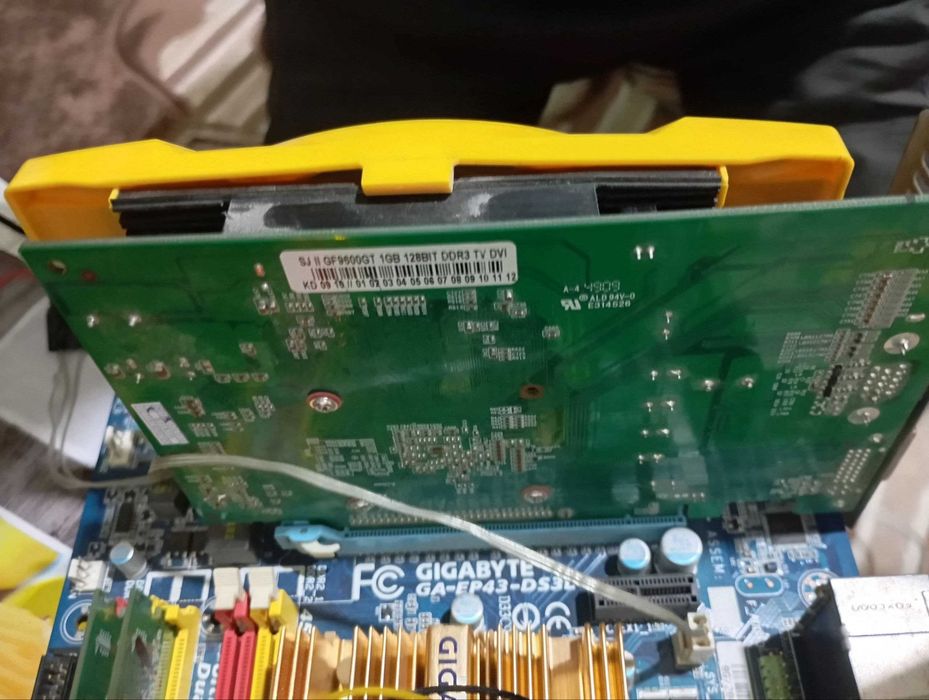 видиокарта жифорс  9600 1-гб