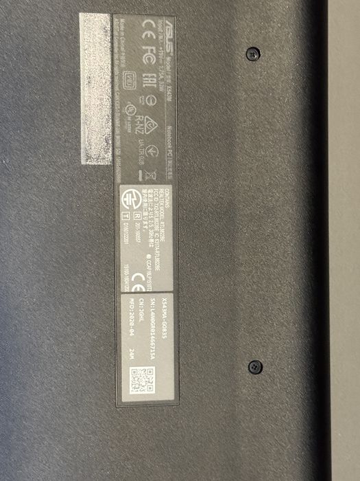 Asus VivoBook | licenta WinPro 11 + Office + McAfee