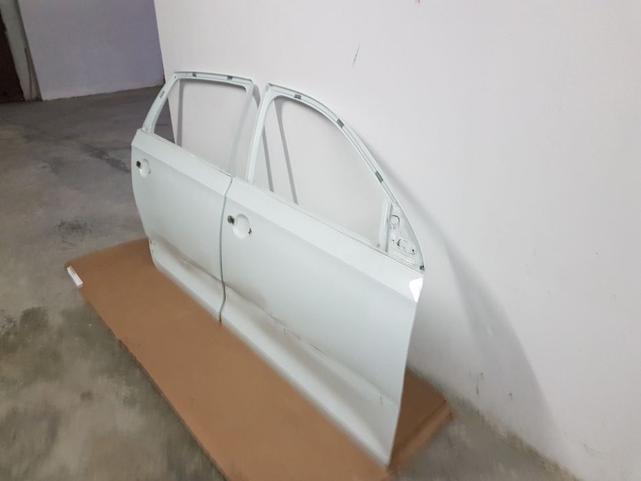 Шкода Рапид врати