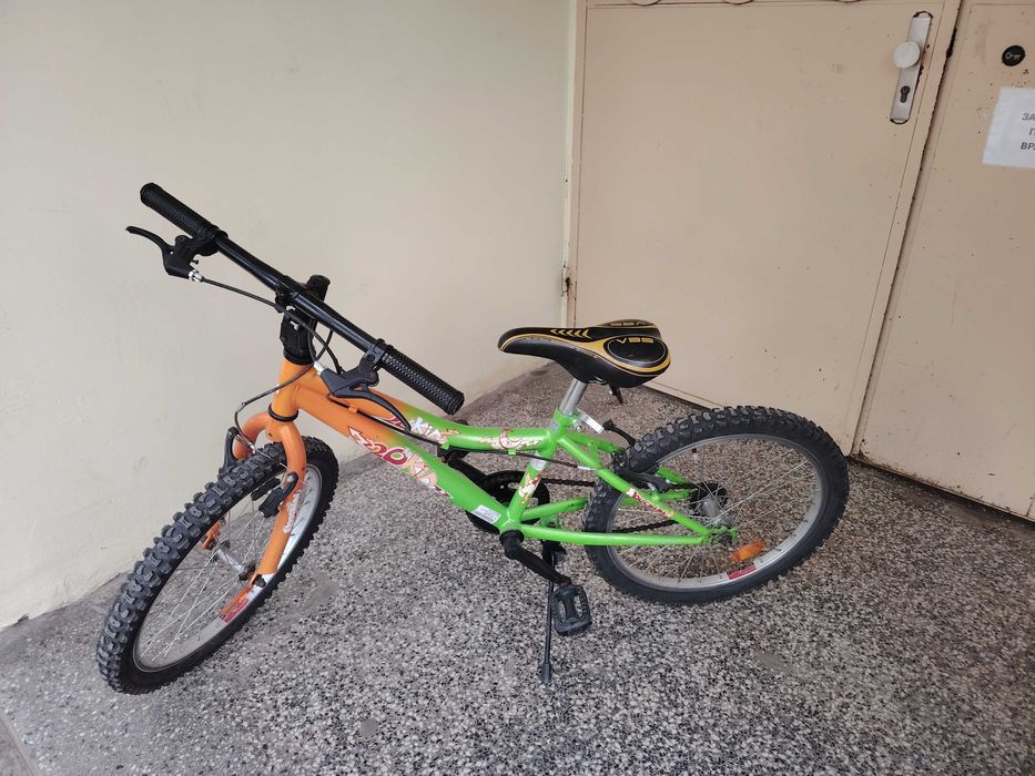 Детски велосипед в отлично състояние. Размер 20" Без скорости.