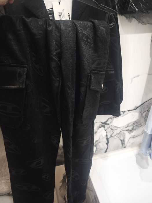 Продам кастюмы тройки