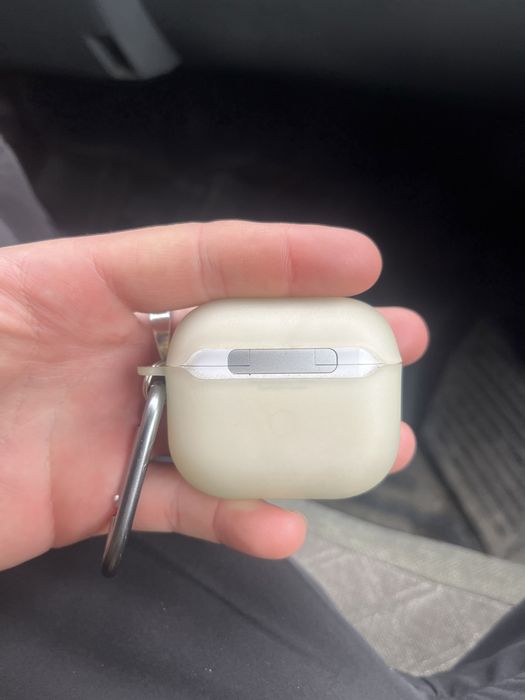 Наушник Apple AirPods