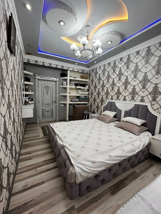 Срочно продаётся 5х ком квартира 2 етаж